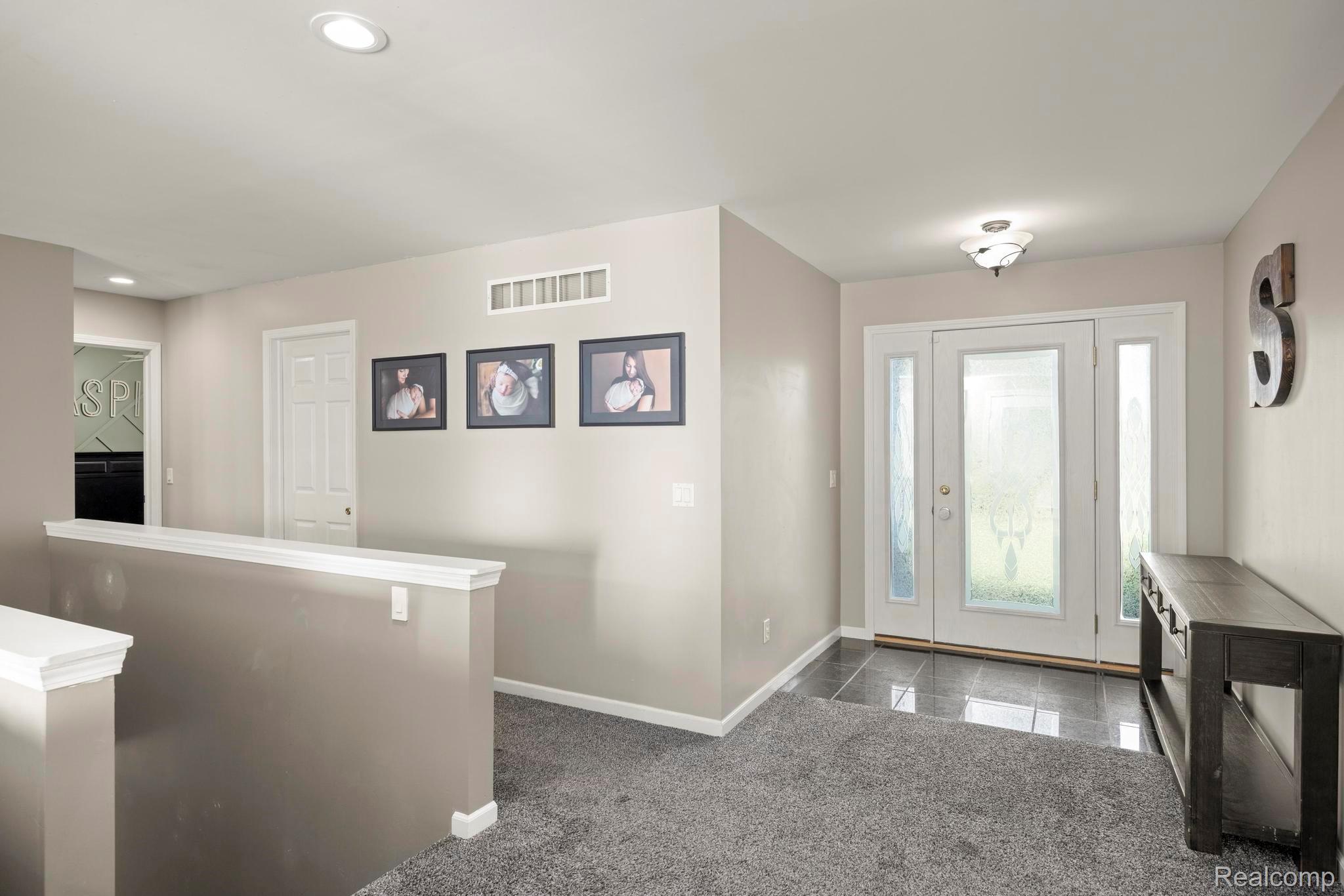 Lapeer City, Michigan 48446, United States, 3 Bedrooms Bedrooms, ,3 BathroomsBathrooms,Residential,Active,198292