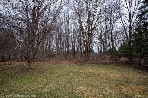 Tiny photo for 38310 Westchester Road, Sterling Heights City, MI 48310 (MLS # 20261021179)