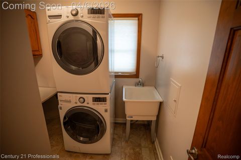 Tiny photo for 38310 Westchester Road, Sterling Heights City, MI 48310 (MLS # 20261021179)