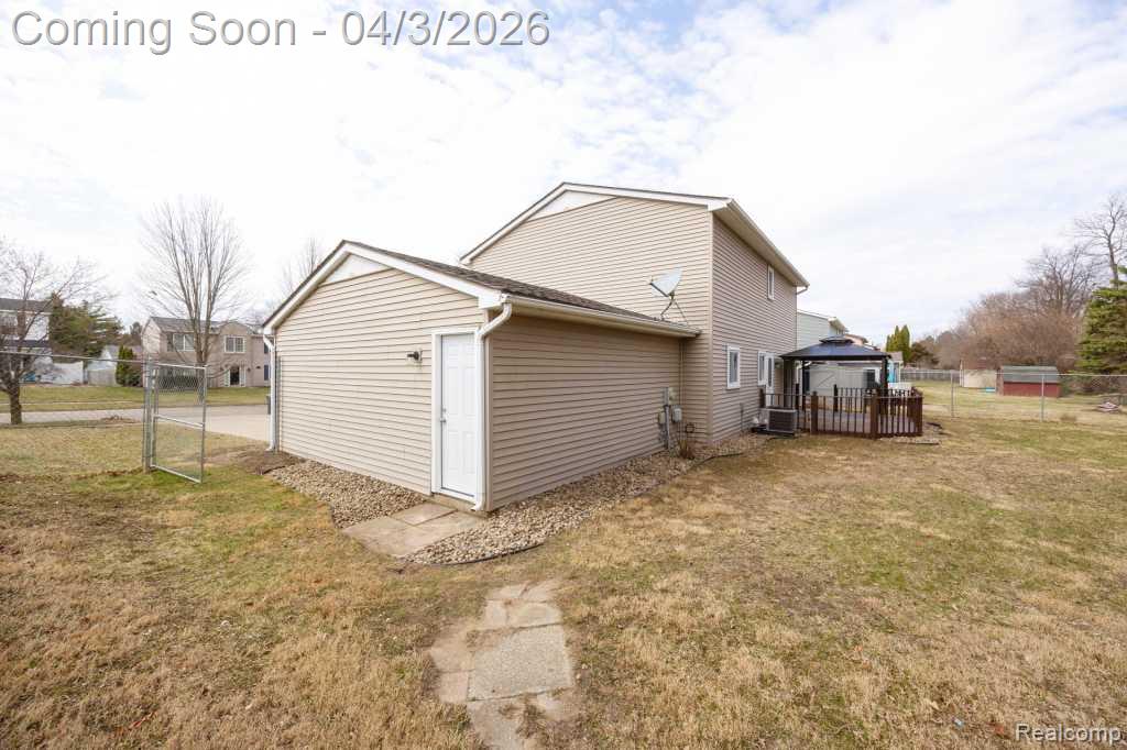 1171 Meadowood Drive