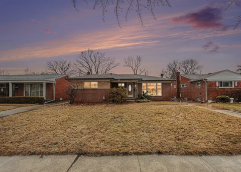 27657 Lorraine Avenue Warren City MI 48093