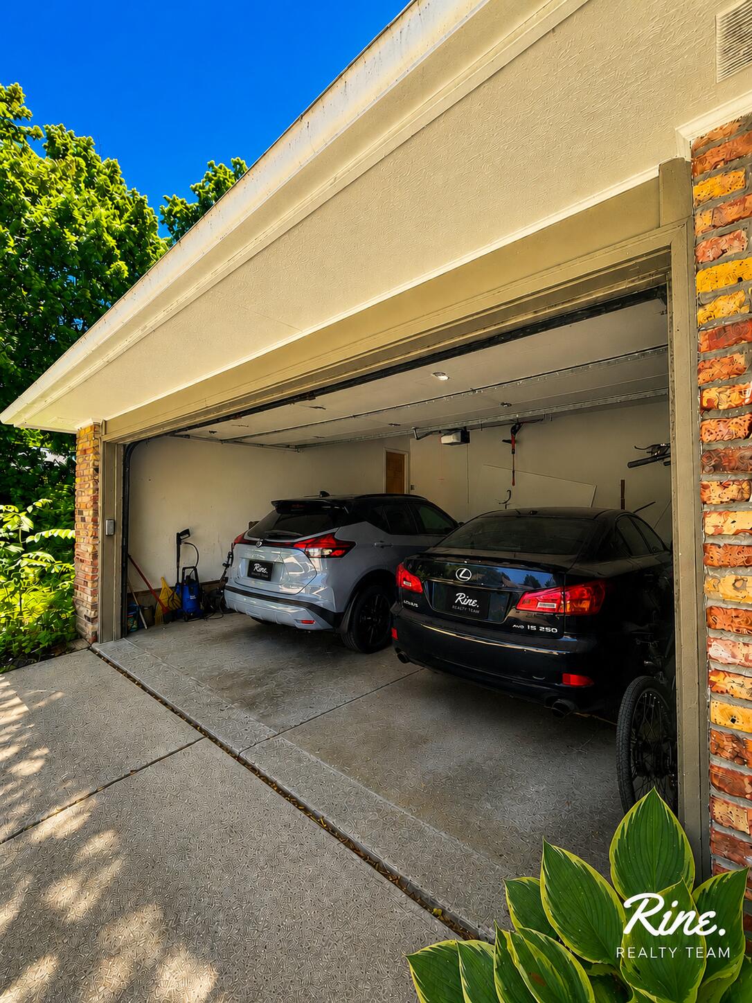2709 Belaire Drive