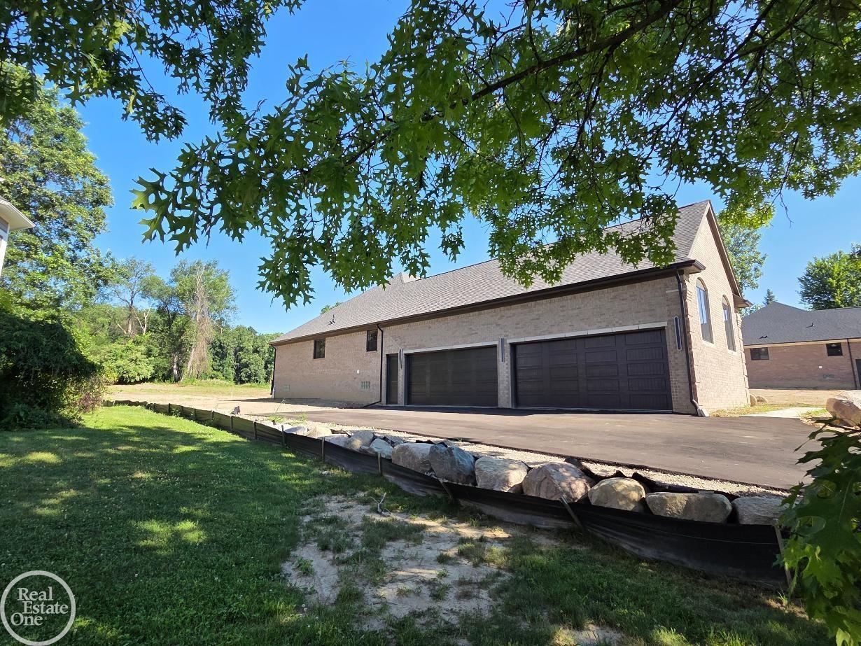 854 Hemlock Drive