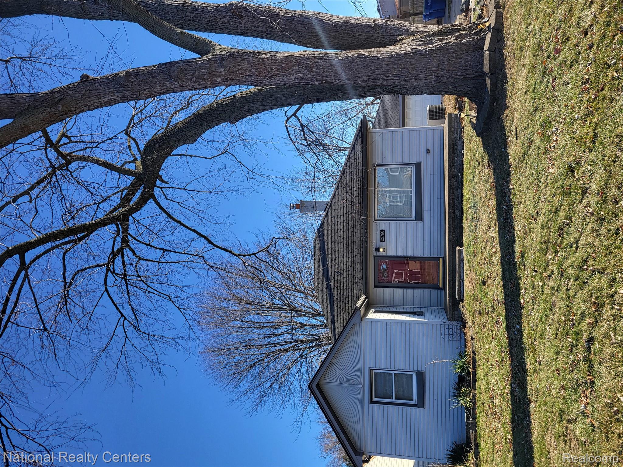 29780 Lorraine Avenue