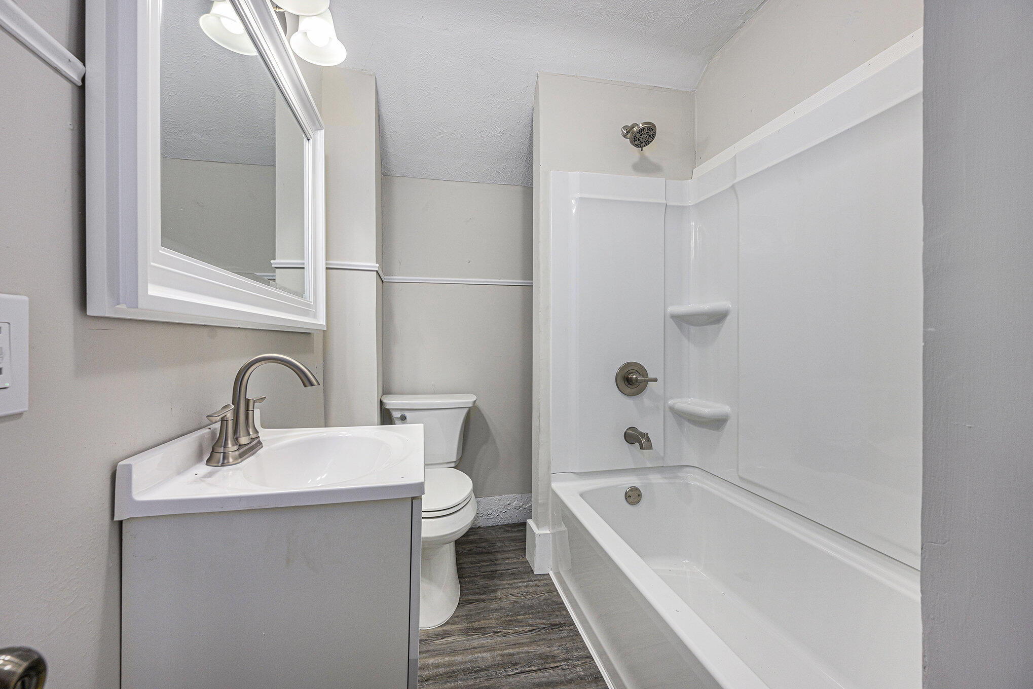 Kalamazoo, Michigan 49048, United States, 3 Bedrooms Bedrooms, ,2 BathroomsBathrooms,Residential,Active,244646