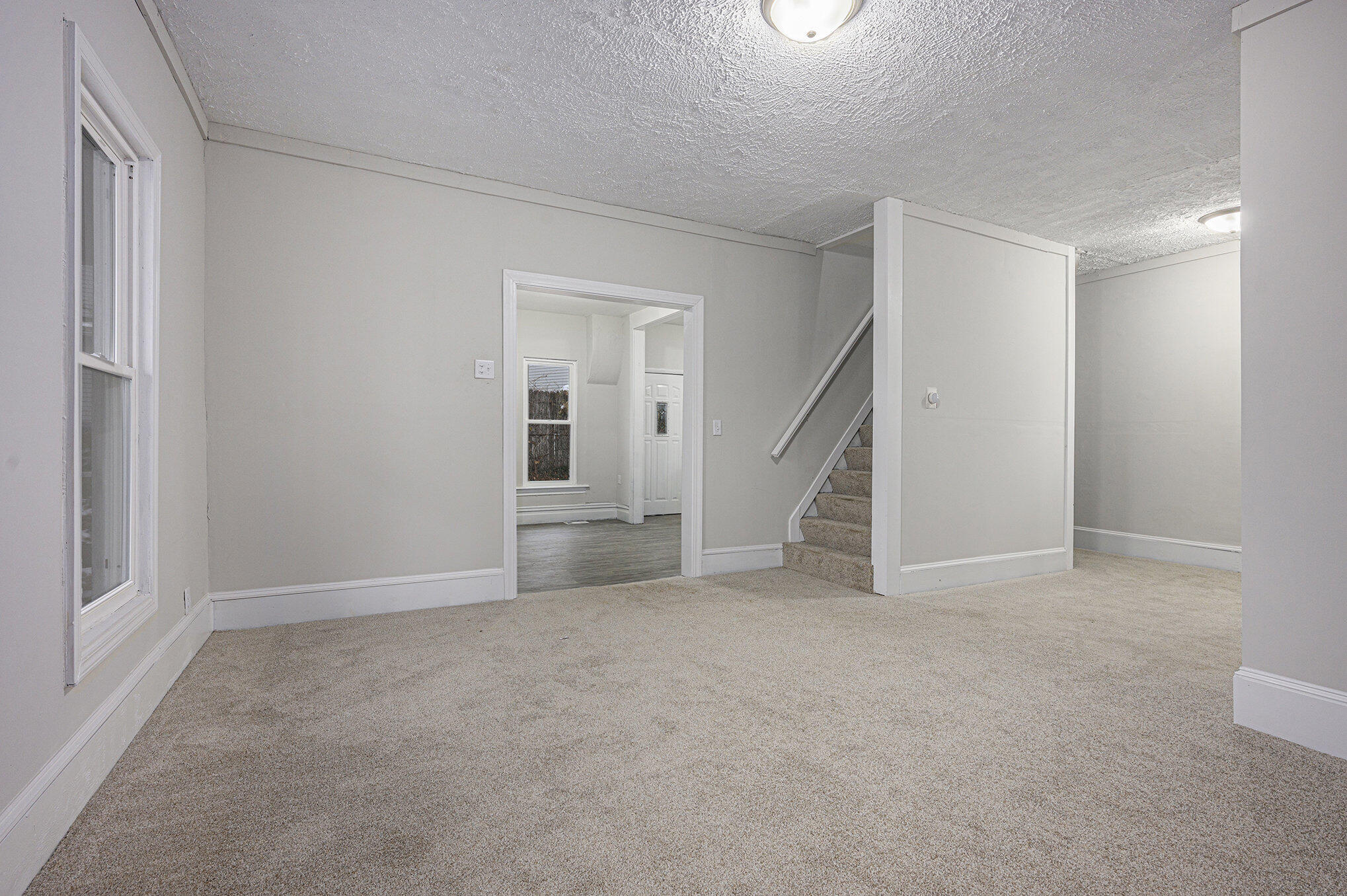 Kalamazoo, Michigan 49048, United States, 3 Bedrooms Bedrooms, ,2 BathroomsBathrooms,Residential,Active,244646