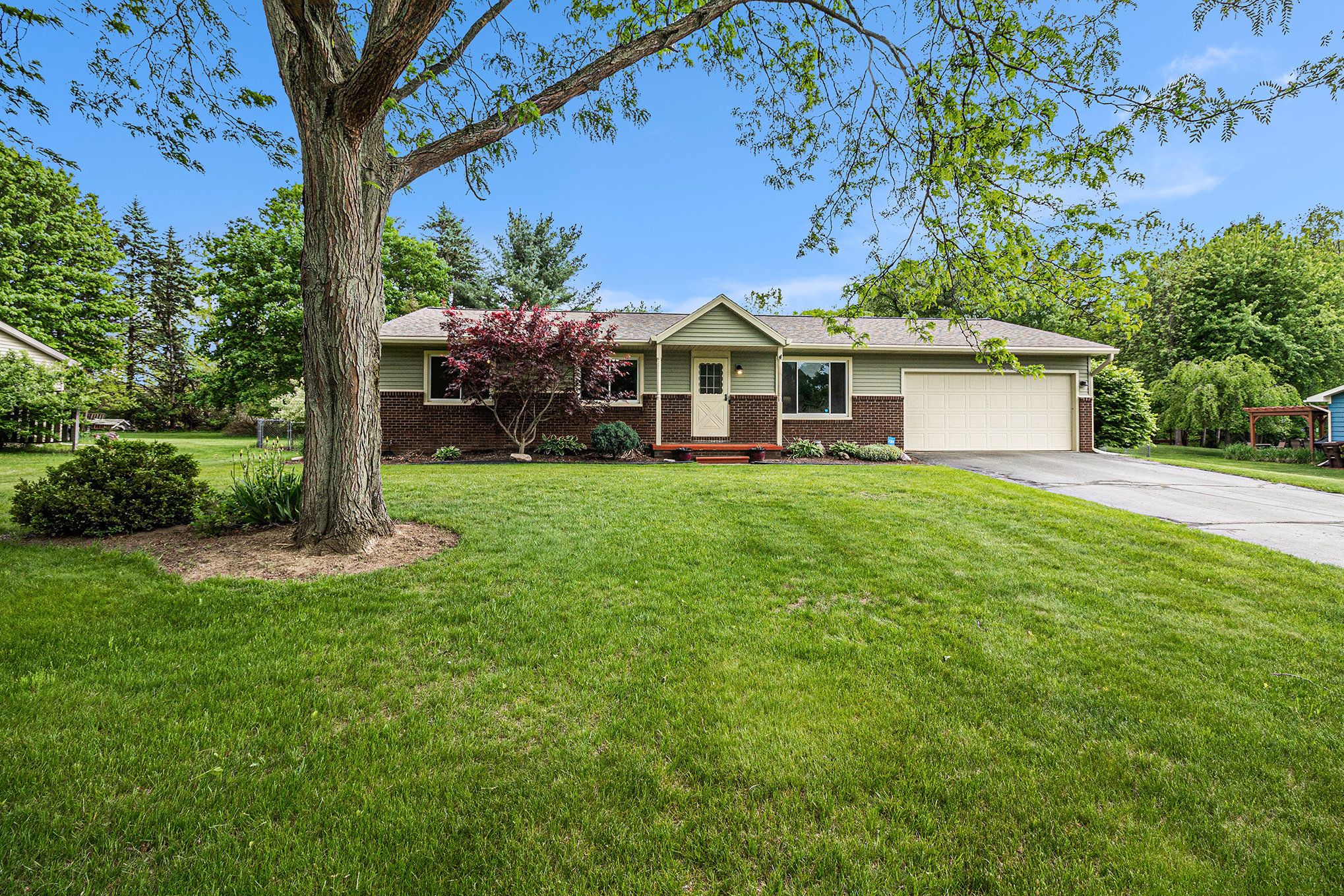 1309 S ALSTOTT Drive