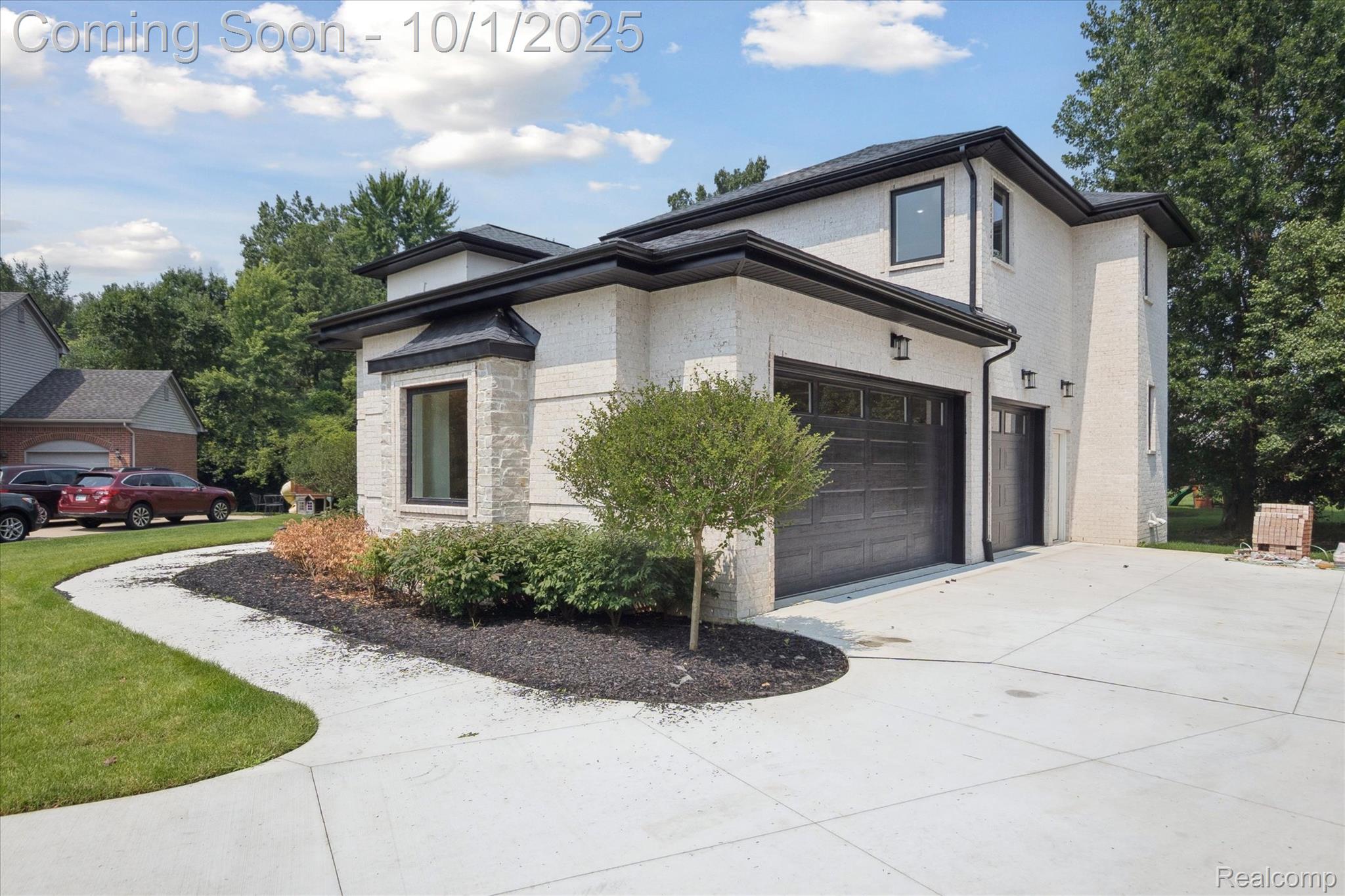 46676 Grand Oak Court