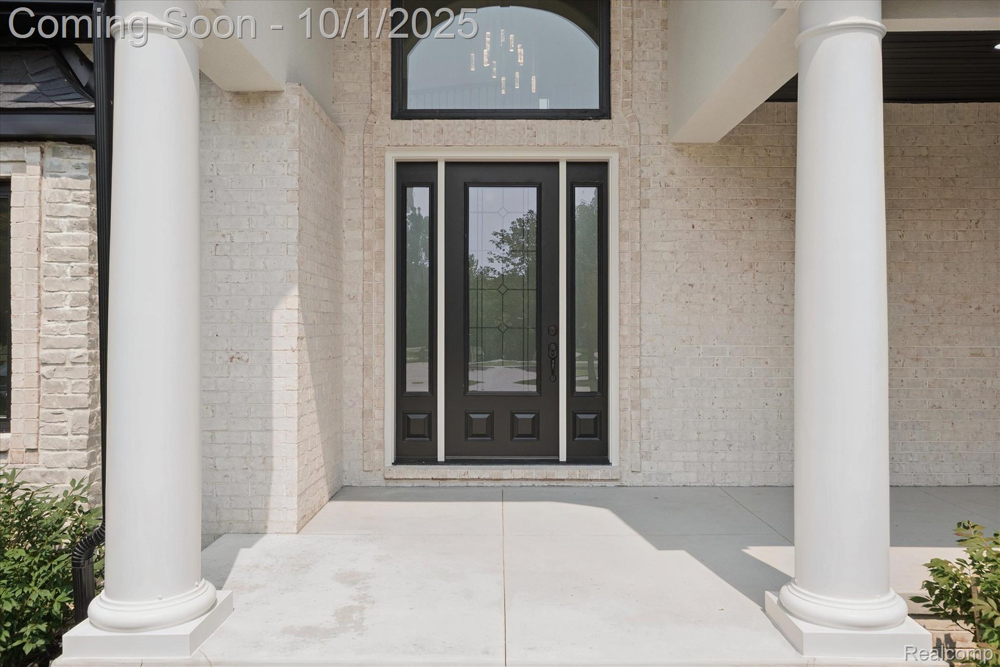 46676 Grand Oak Court