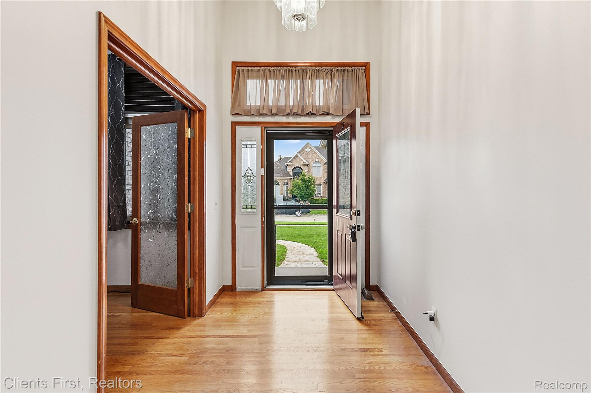 54845 Petunia Drive