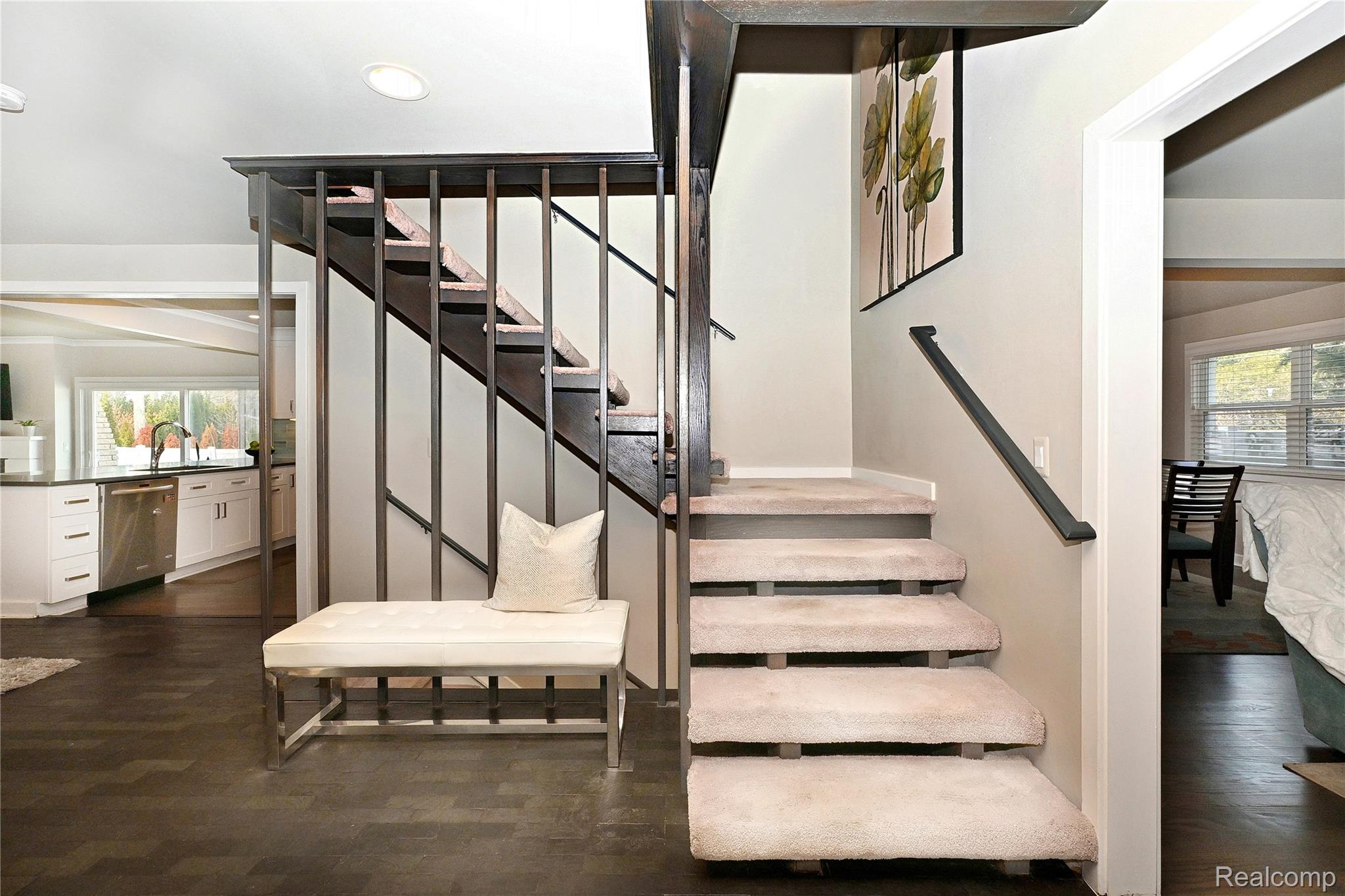 862 S Glenhurst Drive