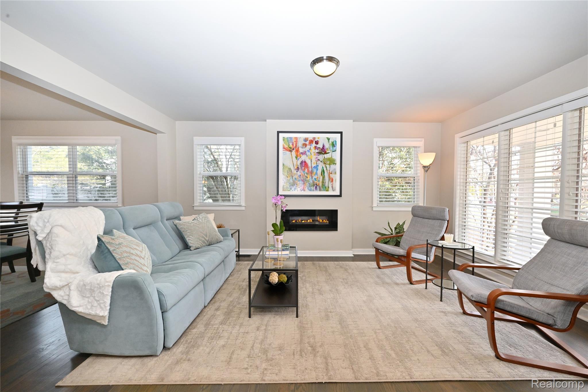 862 S Glenhurst Drive