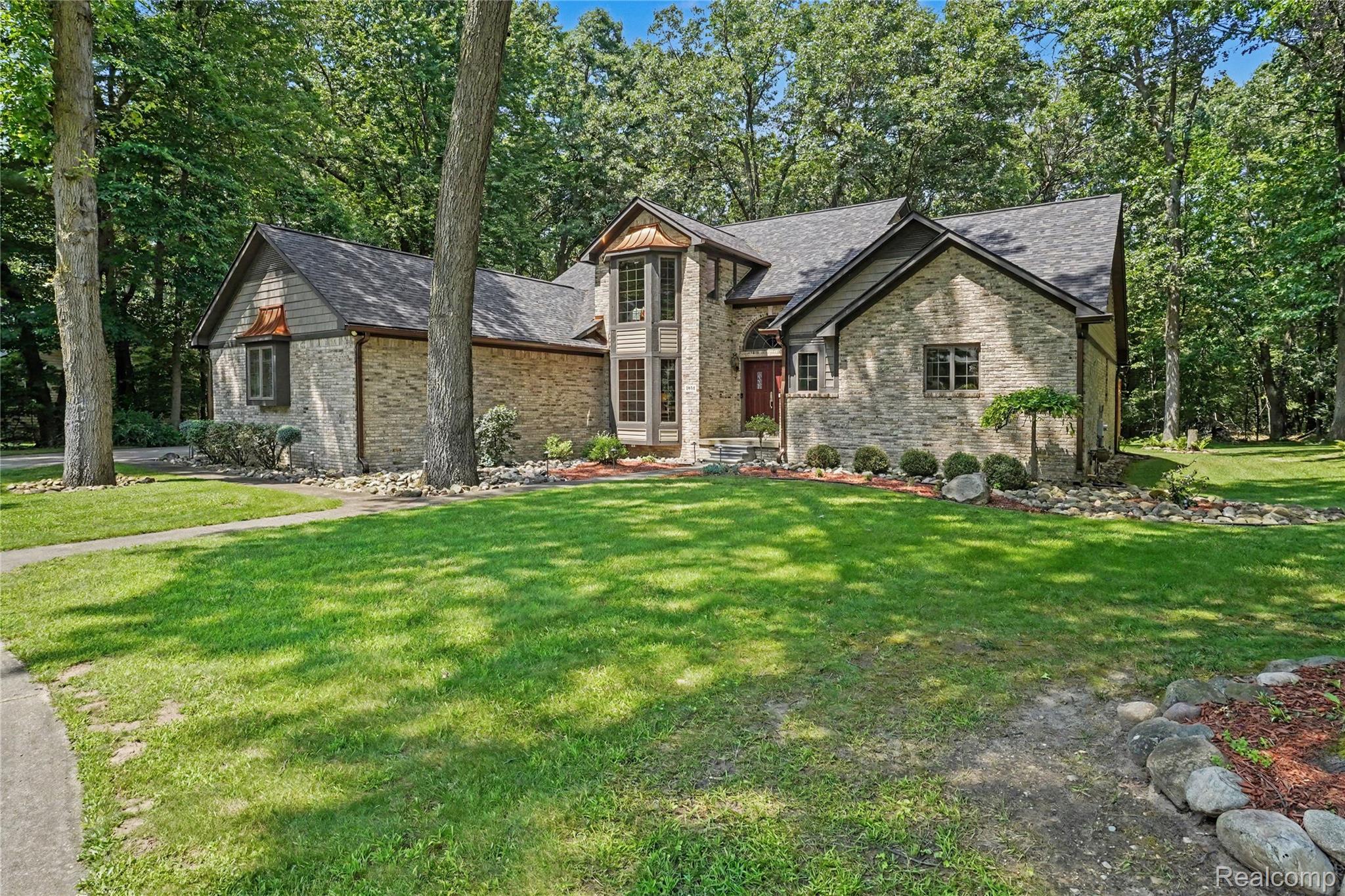 3609 Winding Pine Drive