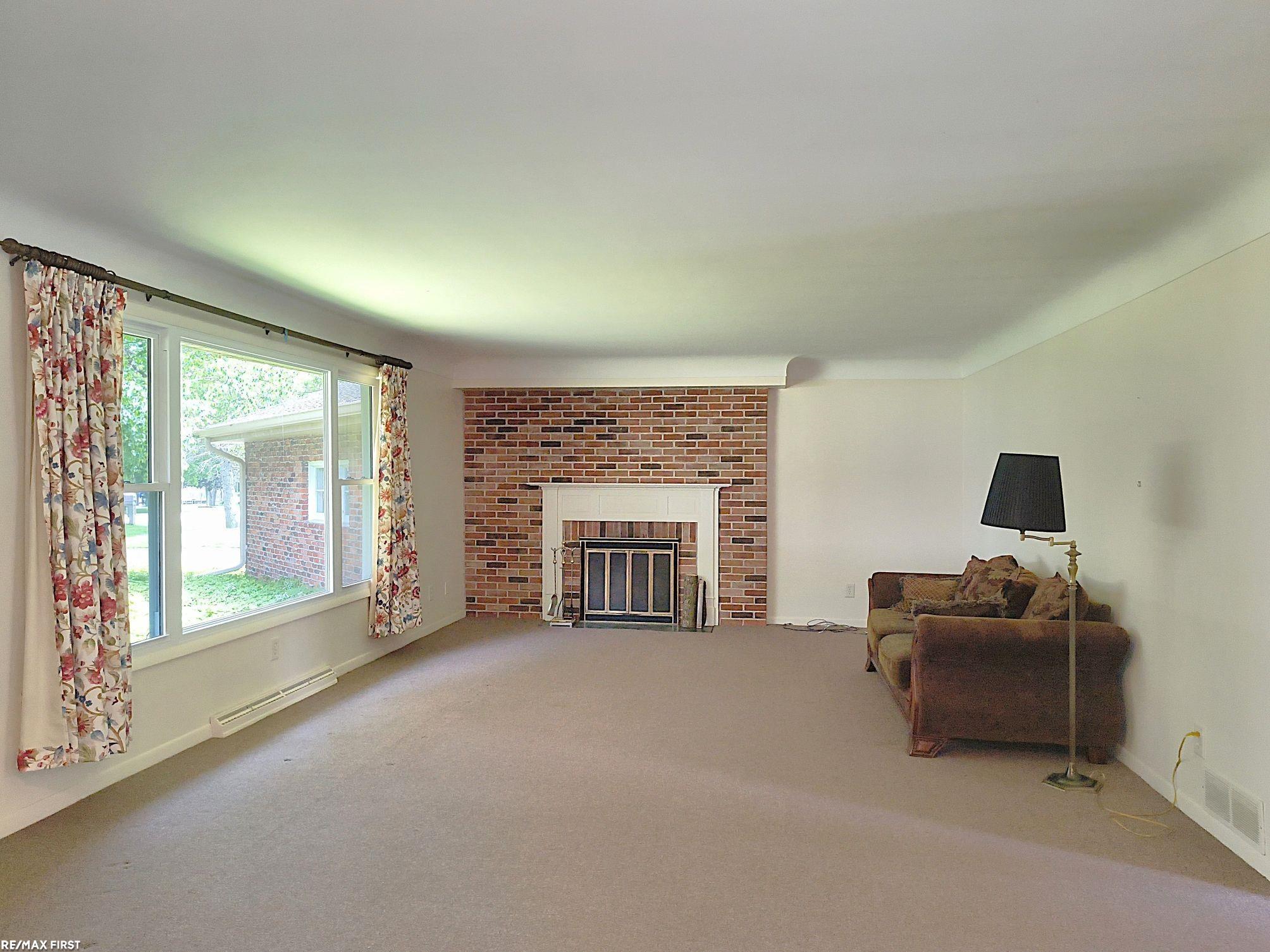 3035 E Hillcrest Drive