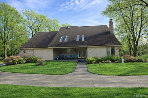 5106 Deer Run Circle Orchard Lake Village City MI 48323