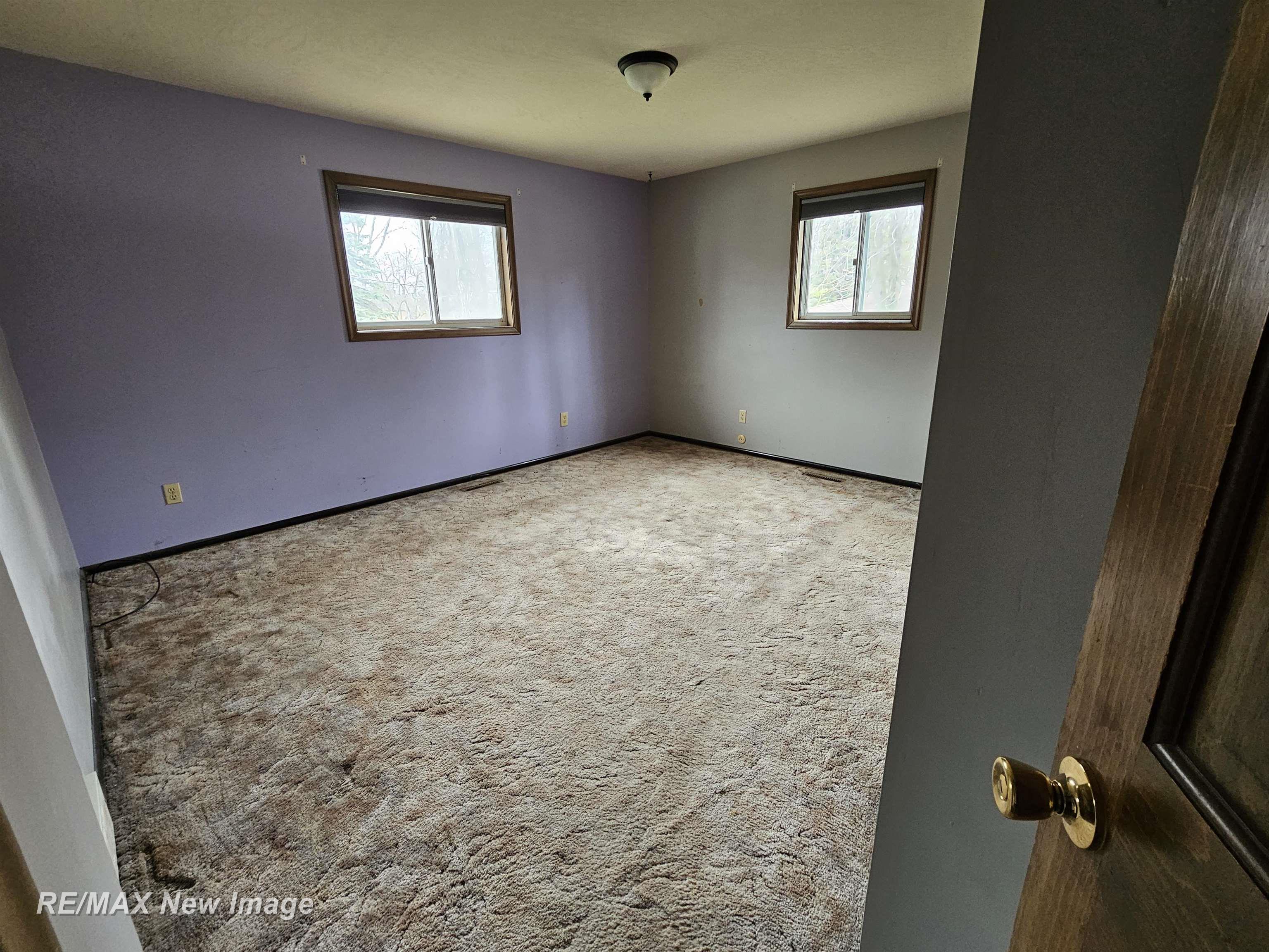 4814 Schneider Street