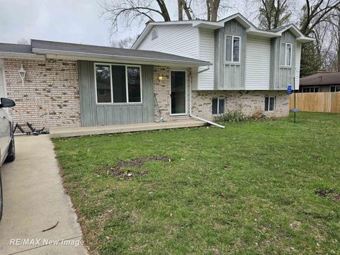 4814 Schneider Street Saginaw Charter Township MI 48638