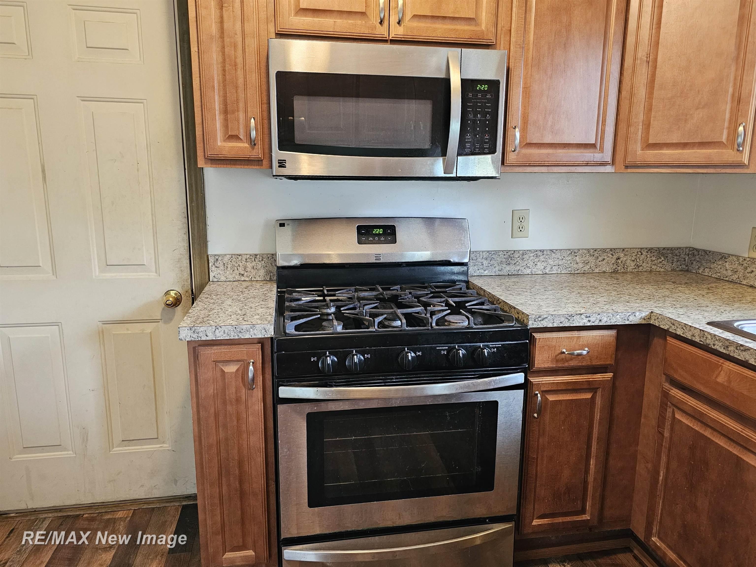 4814 Schneider Street