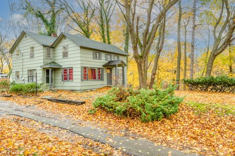 1298 Colfax Avenue St Joseph Charter Township MI 49022