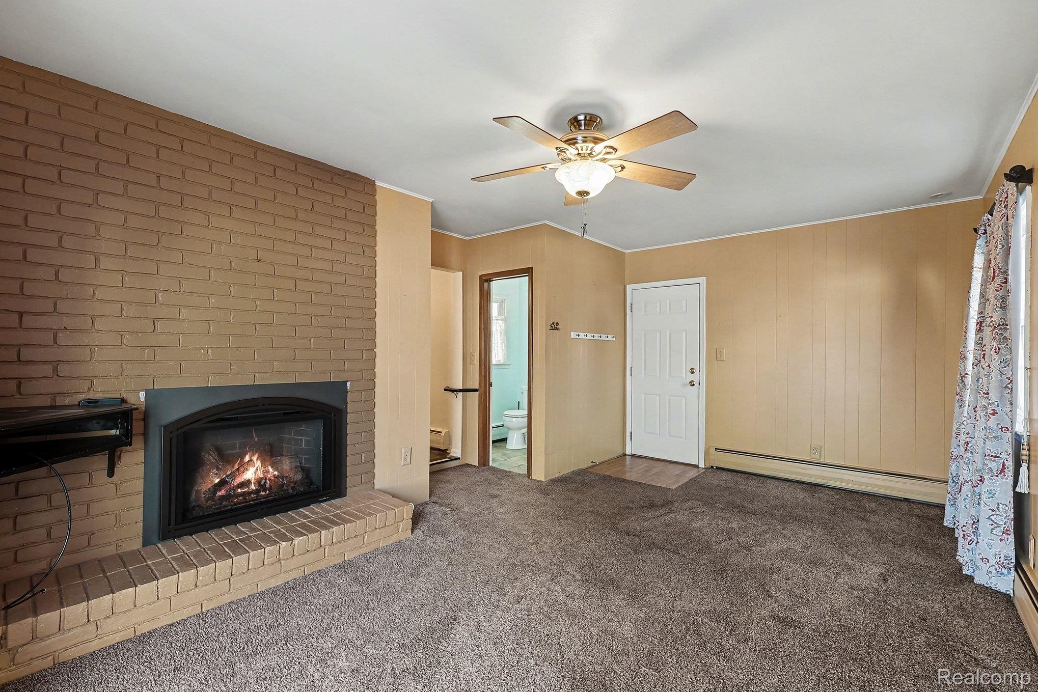 33840 Oakdale Street