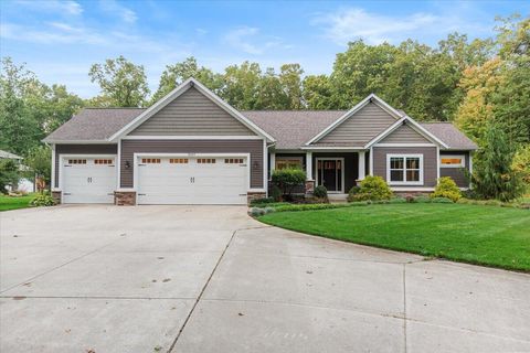 Photo of 5327 128th Ave, Manlius Township, MI 49408 (MLS # 72025048090)