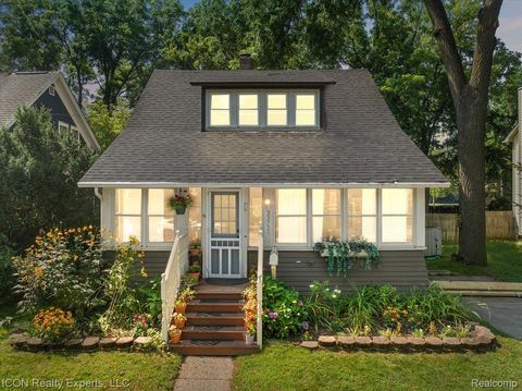 33731 Shiawassee Street Farmington City MI 48335