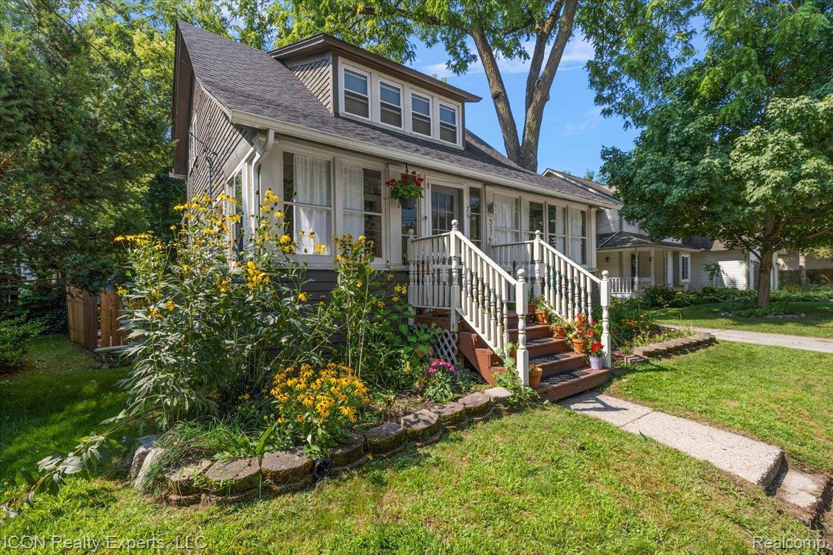 33731 Shiawassee Street