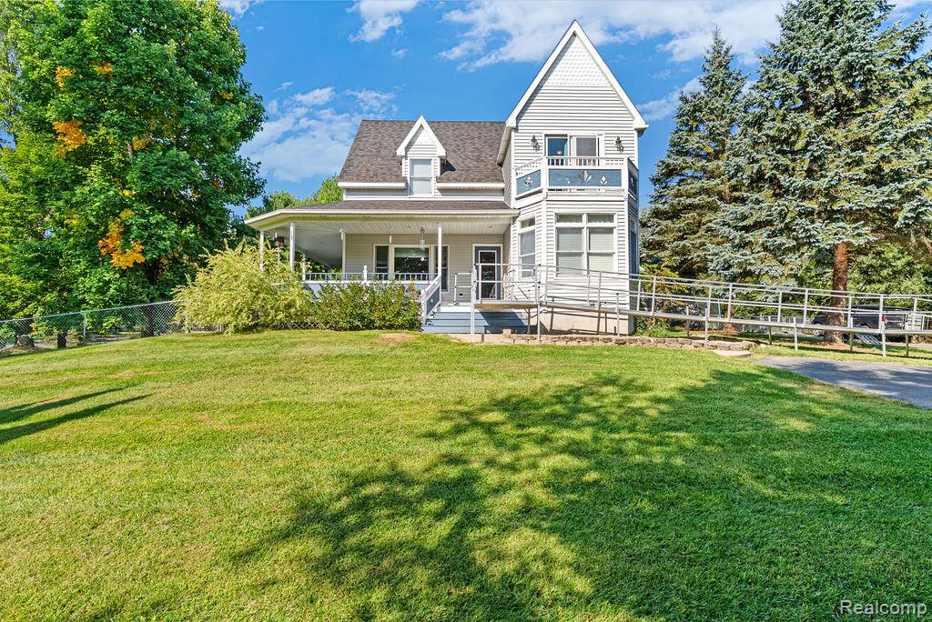 1476 County Farm Road