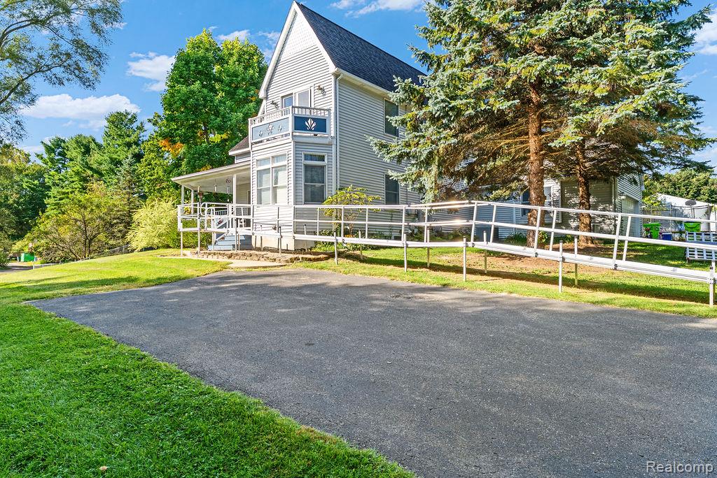 1476 County Farm Road