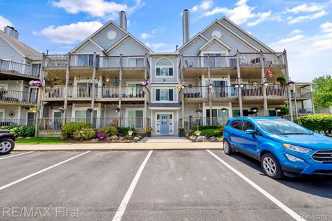 37510 JEFFERSON 0203 Harrison Charter Township MI 48045