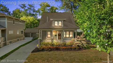 1207 Villa Road Birmingham City MI 48009