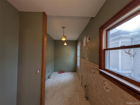 Tiny photo for 909 Hilldale Drive, Royal Oak City, MI 48067 (MLS # 20261014921)