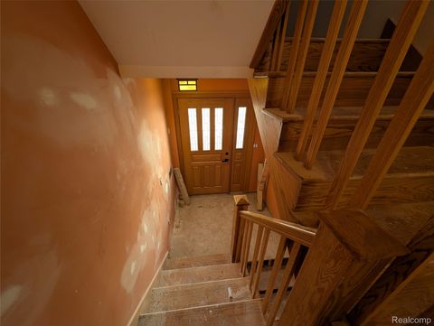 Tiny photo for 909 Hilldale Drive, Royal Oak City, MI 48067 (MLS # 20261014921)