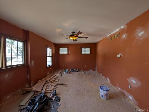 Tiny photo for 909 Hilldale Drive, Royal Oak City, MI 48067 (MLS # 20261014921)