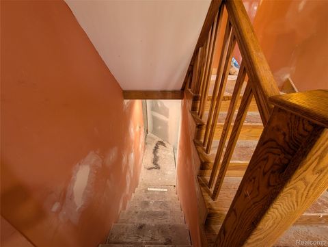 Tiny photo for 909 Hilldale Drive, Royal Oak City, MI 48067 (MLS # 20261014921)