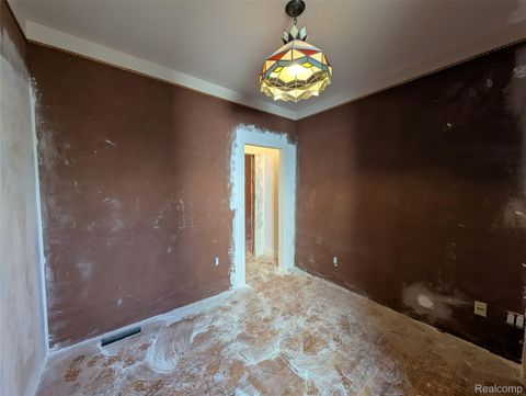 Tiny photo for 909 Hilldale Drive, Royal Oak City, MI 48067 (MLS # 20261014921)