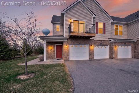 9812 Ridge Run 55 Hartland Township MI 48855