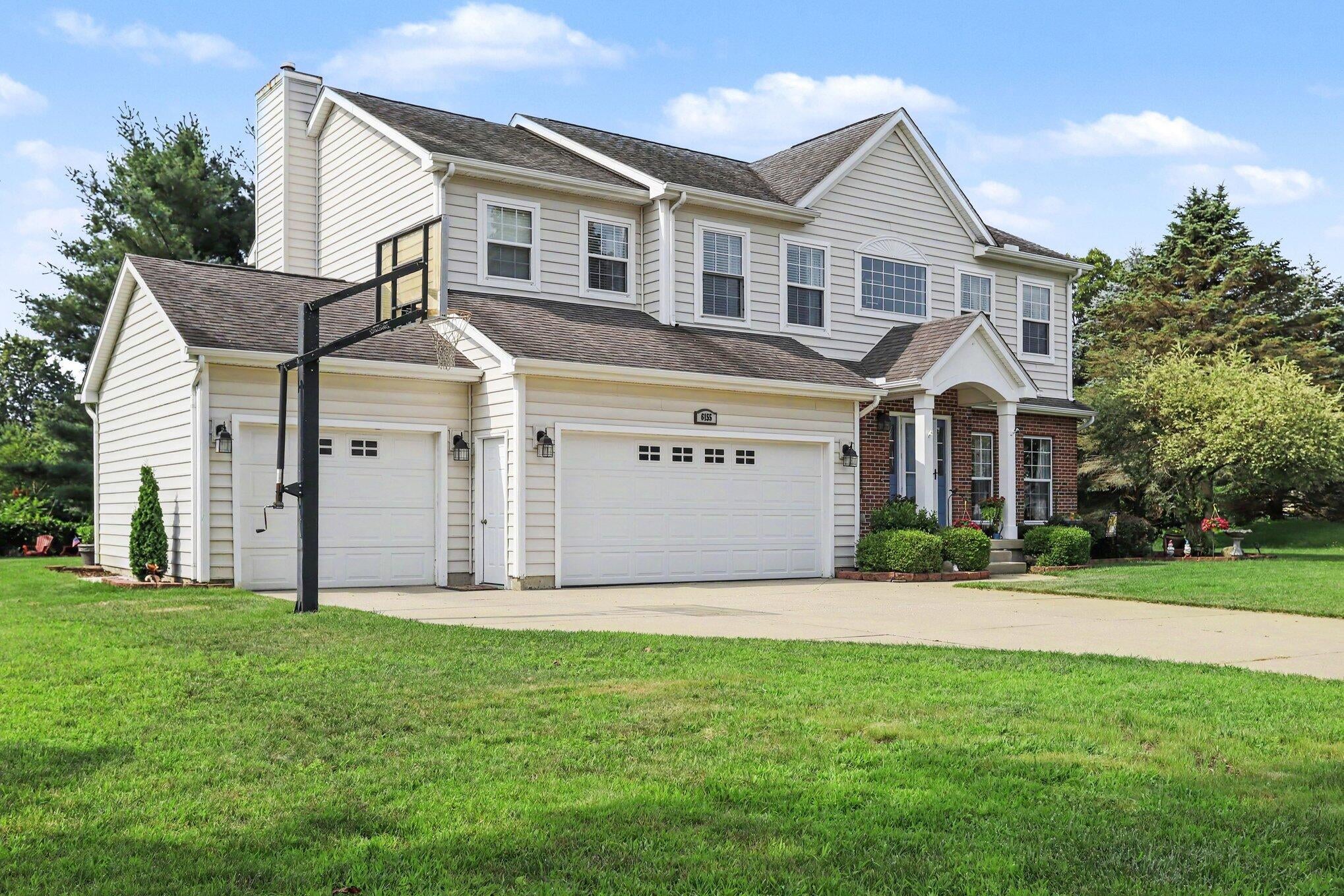 6155 Falabella Circle