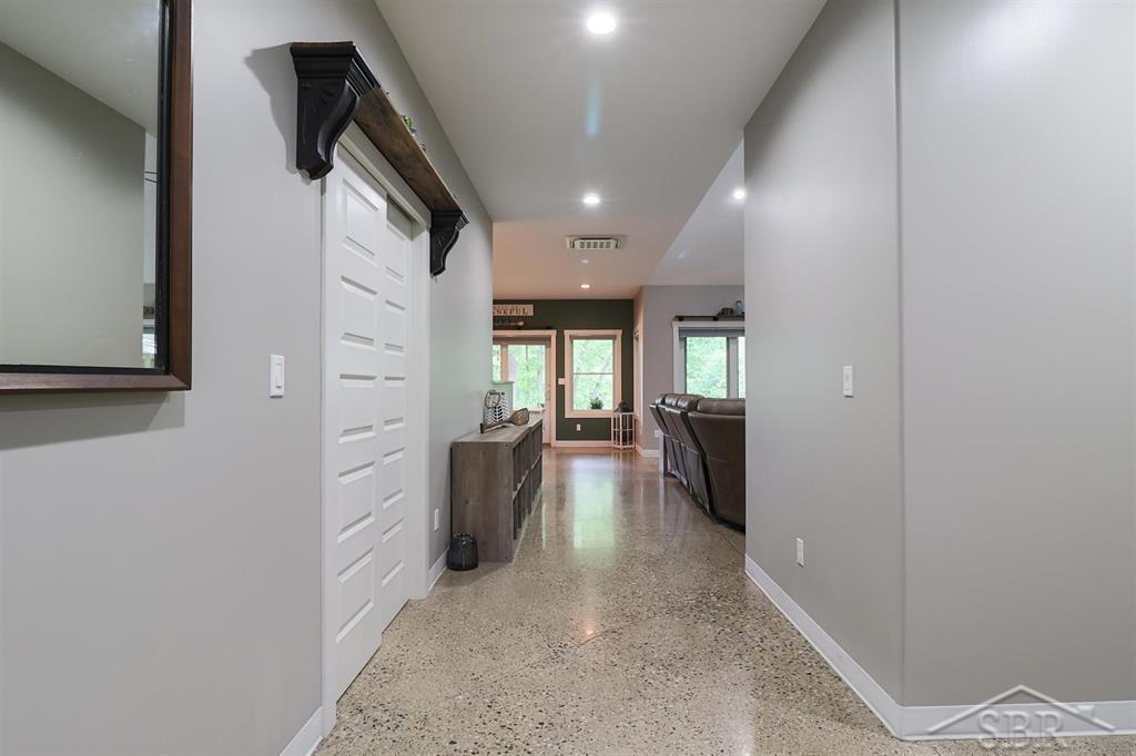 319 E Dopp Road