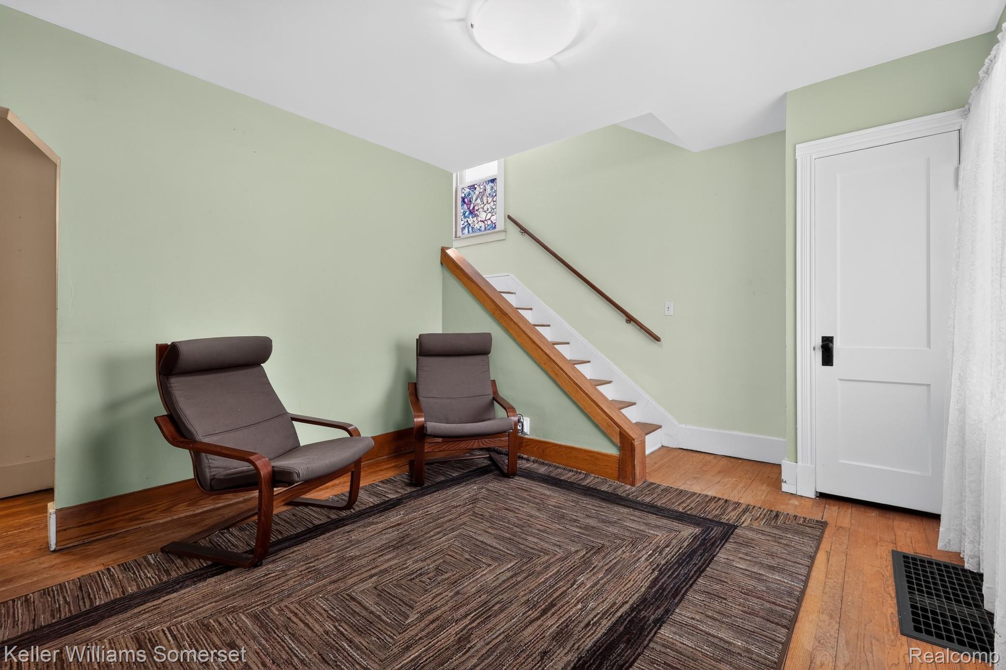 34718 Cherry Hill Road