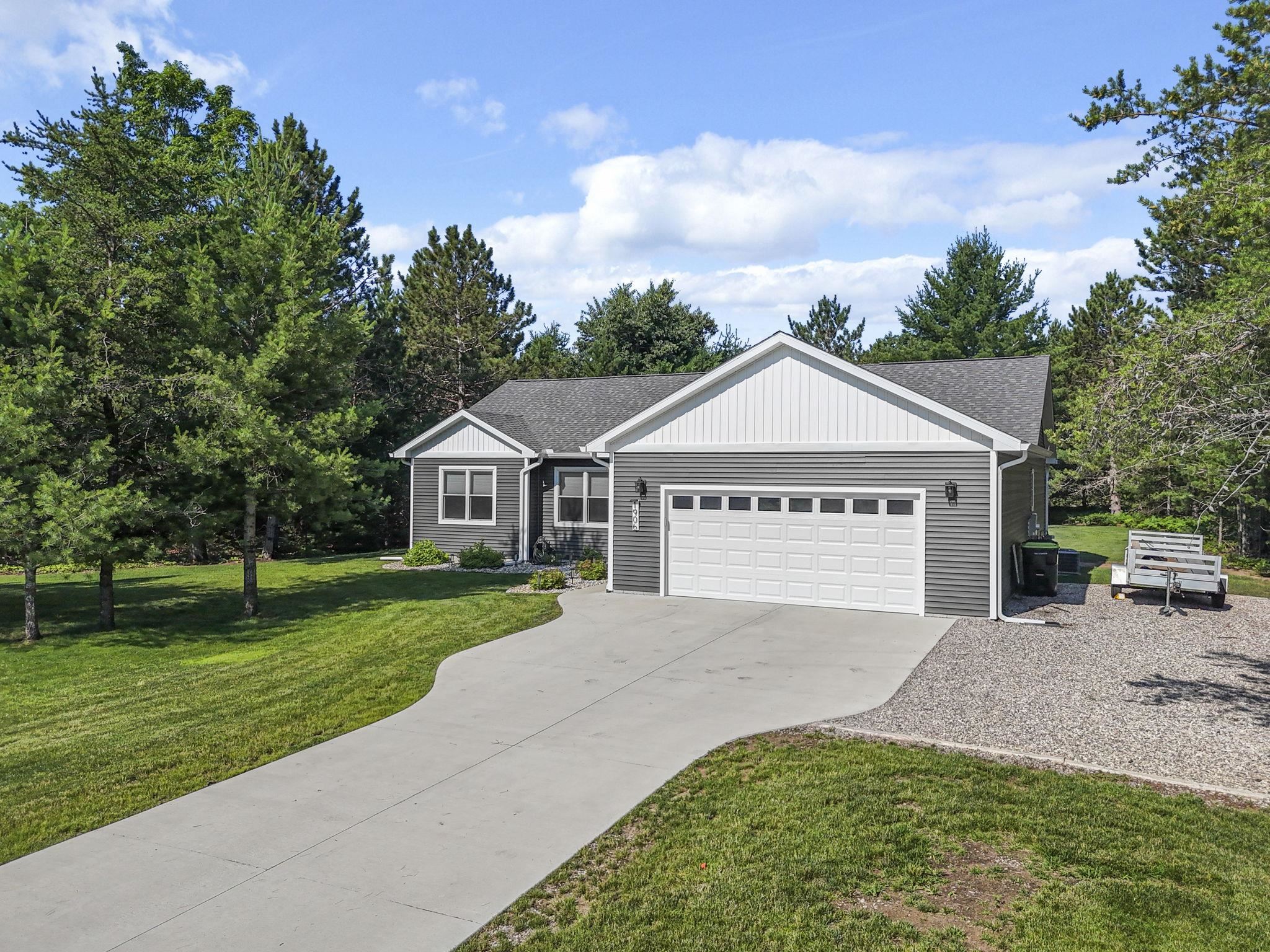 1906 Old Cabin Drive