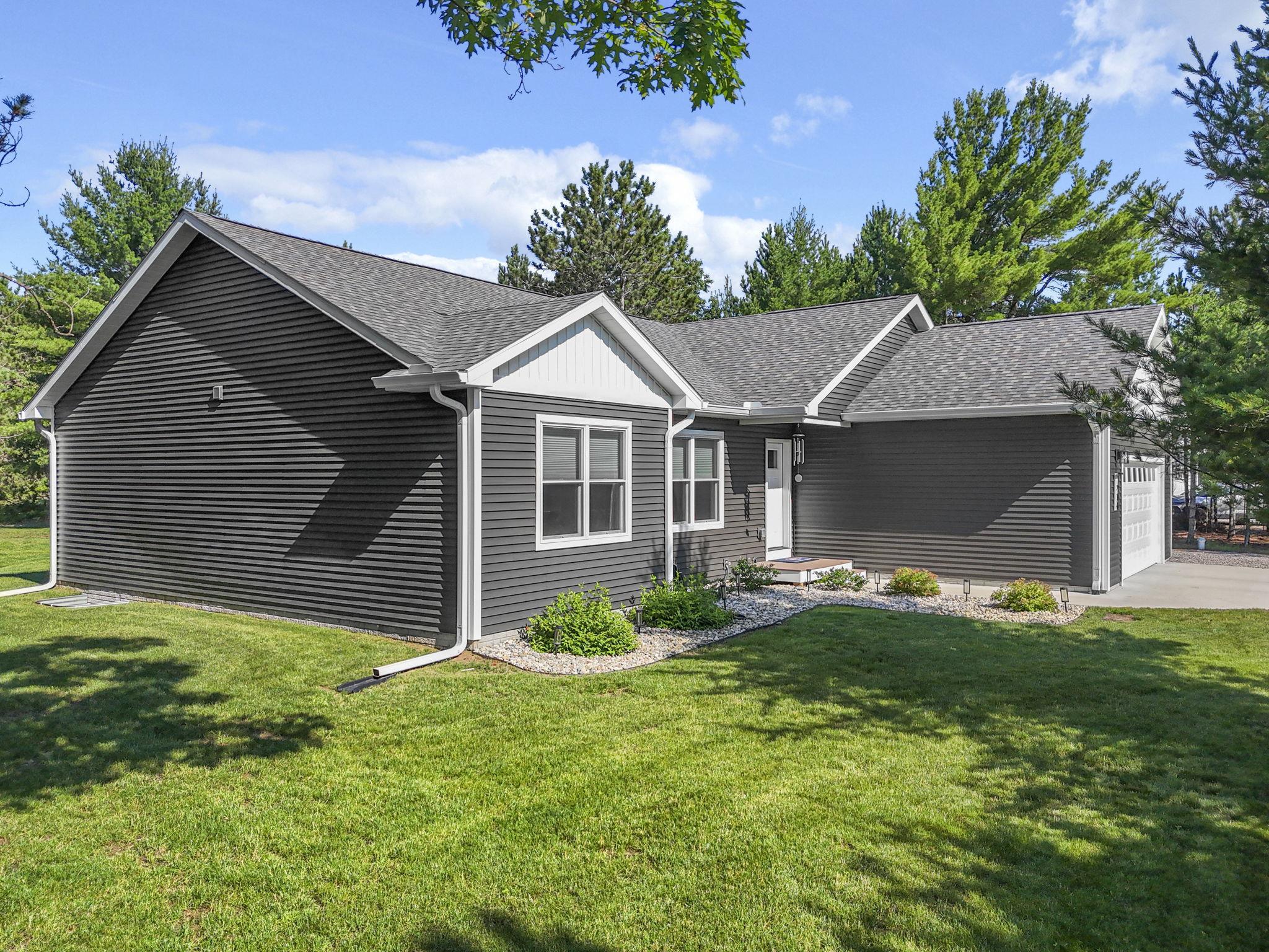 1906 Old Cabin Drive