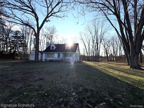 Photo of 5825 N Lotz Road, Canton Charter Township, MI 48187 (MLS # 20261016193)