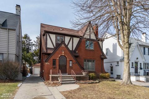 343 McMillan Road Grosse Pointe Farms City MI 48236