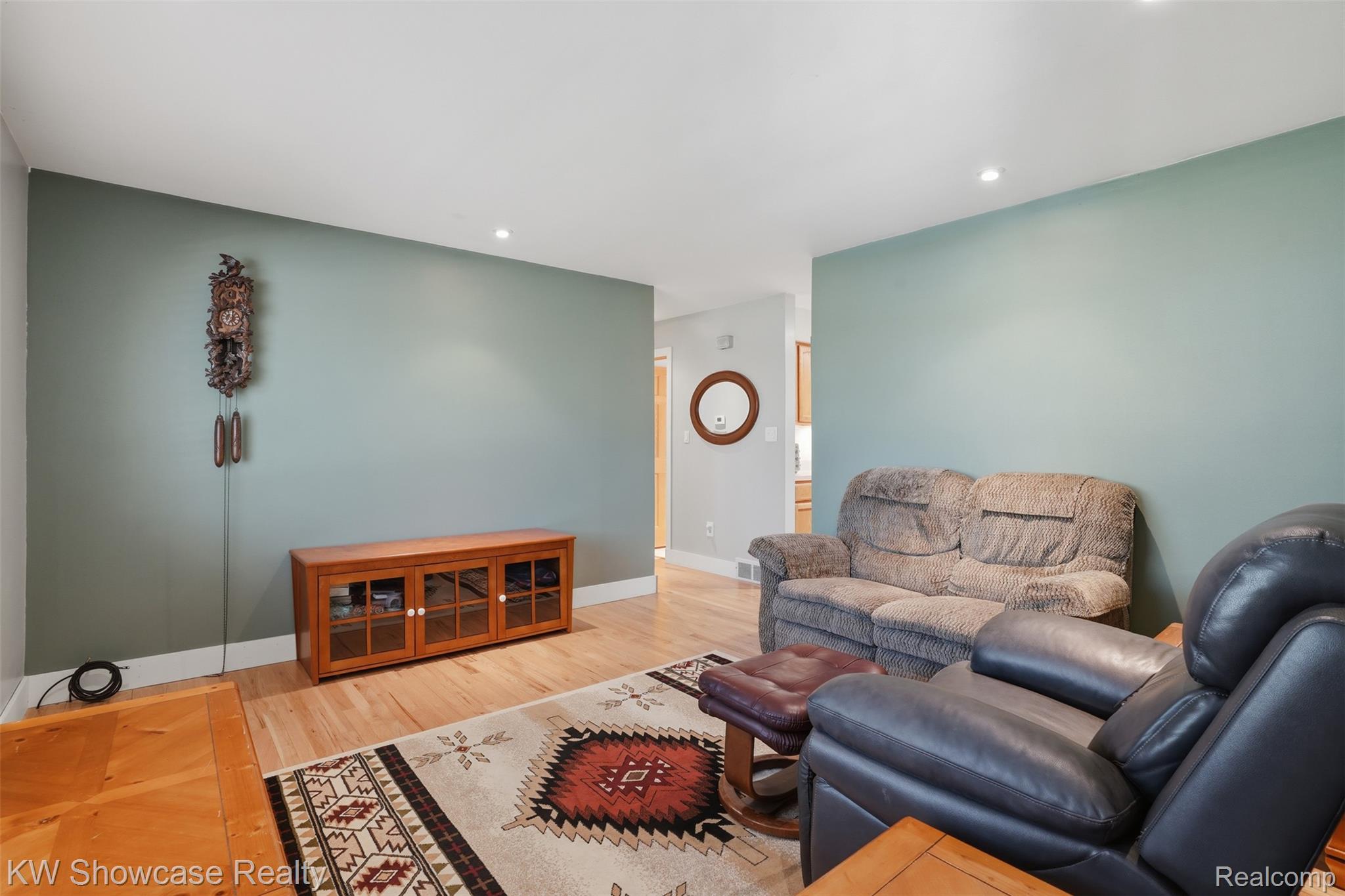 31167 Maplewood Street