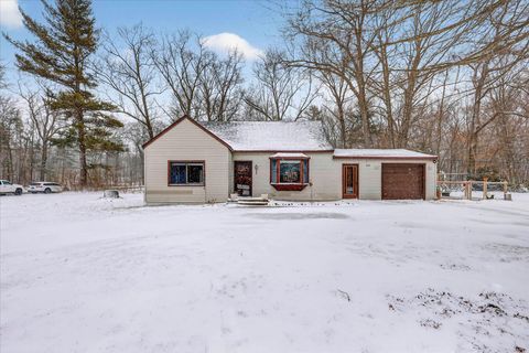 586 N Peterson Road Laketon Township MI 49445