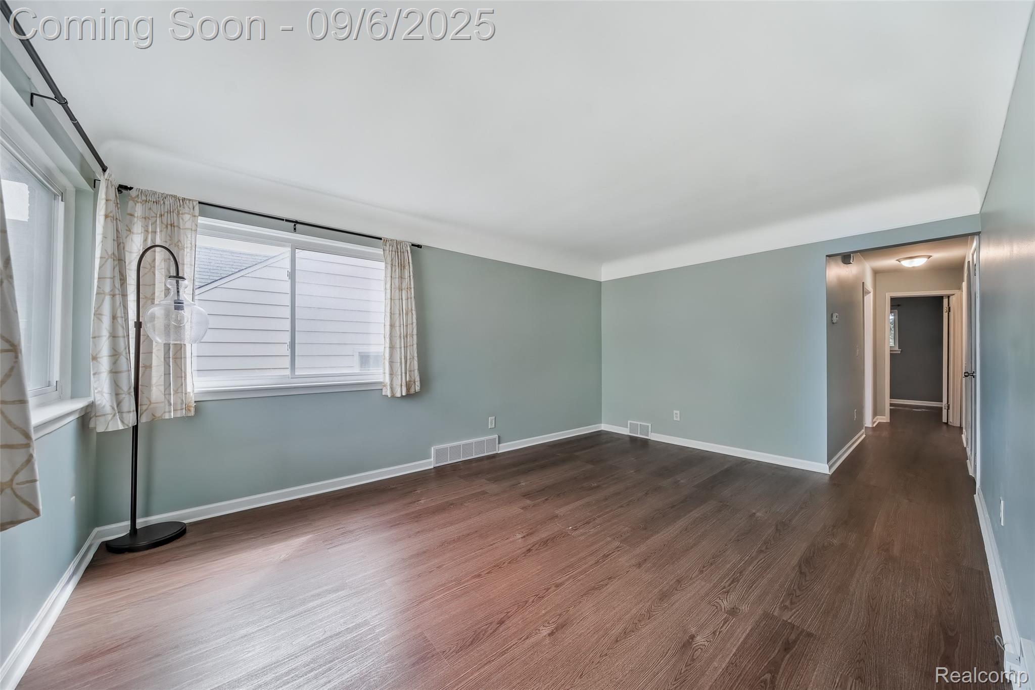 Dearborn City, Michigan 48124, United States, 3 Bedrooms Bedrooms, ,2 BathroomsBathrooms,Residential,Pending,204790