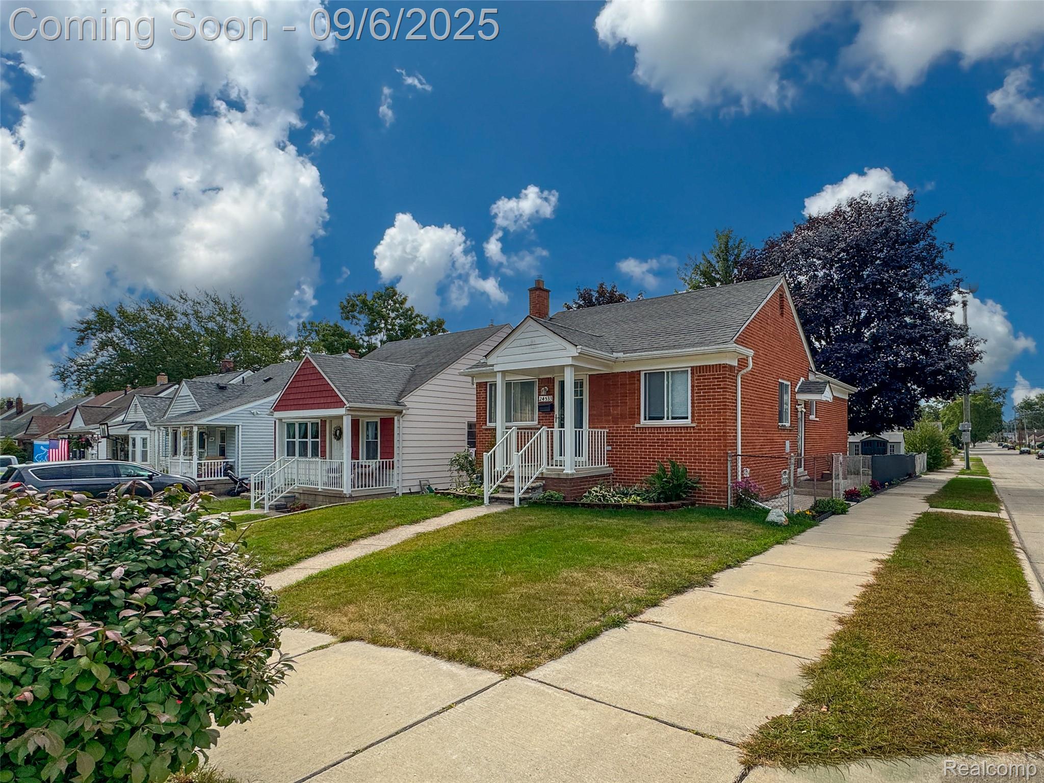 Dearborn City, Michigan 48124, United States, 3 Bedrooms Bedrooms, ,2 BathroomsBathrooms,Residential,Pending,204790