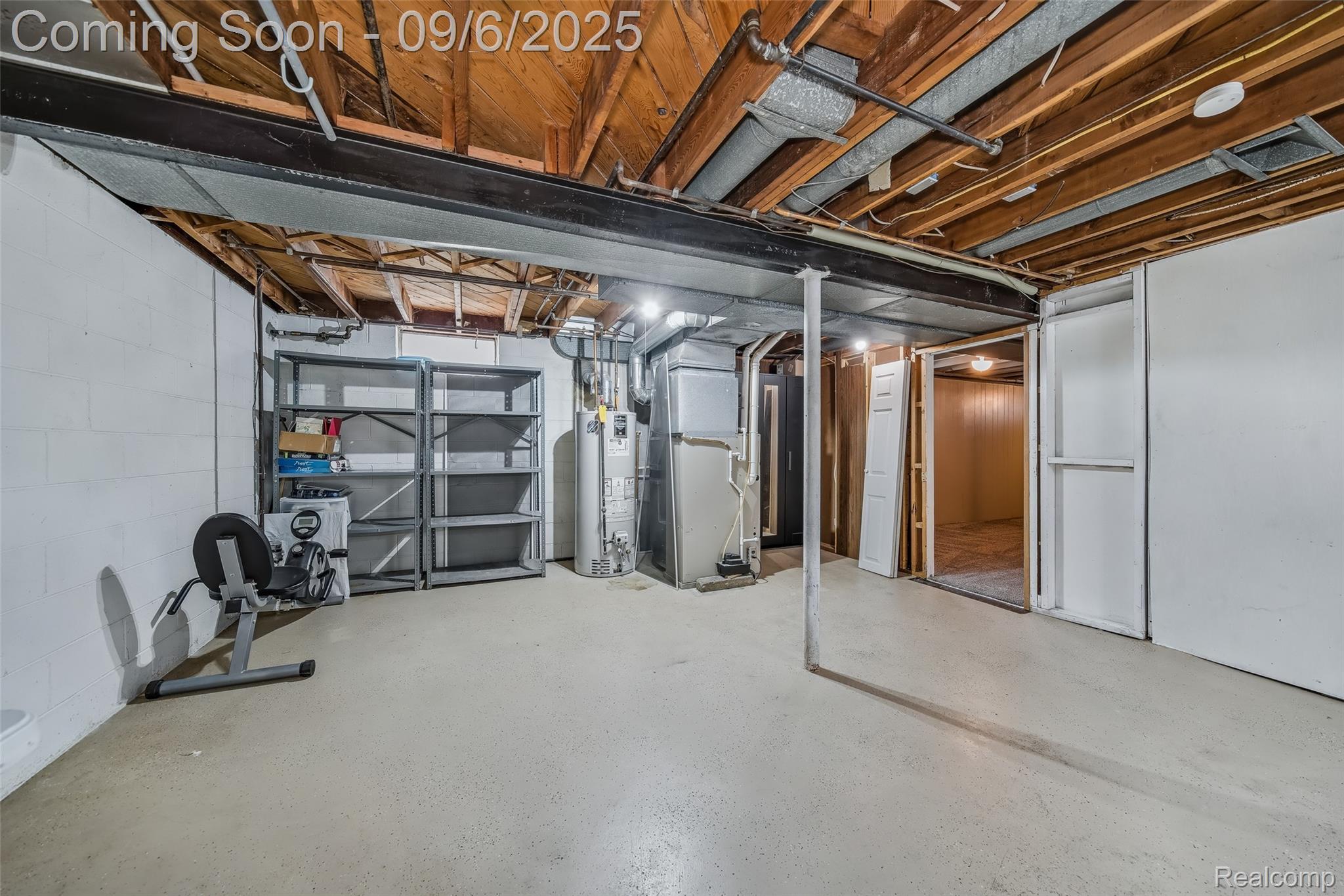 Dearborn City, Michigan 48124, United States, 3 Bedrooms Bedrooms, ,2 BathroomsBathrooms,Residential,Pending,204790