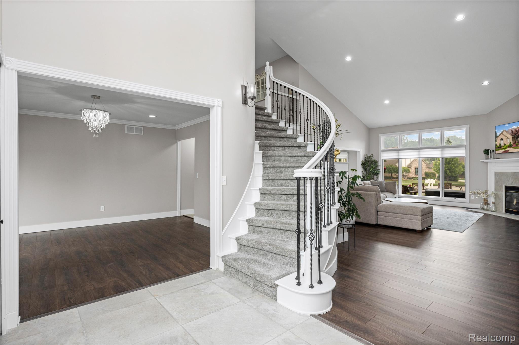 43352 Chardonnay Drive